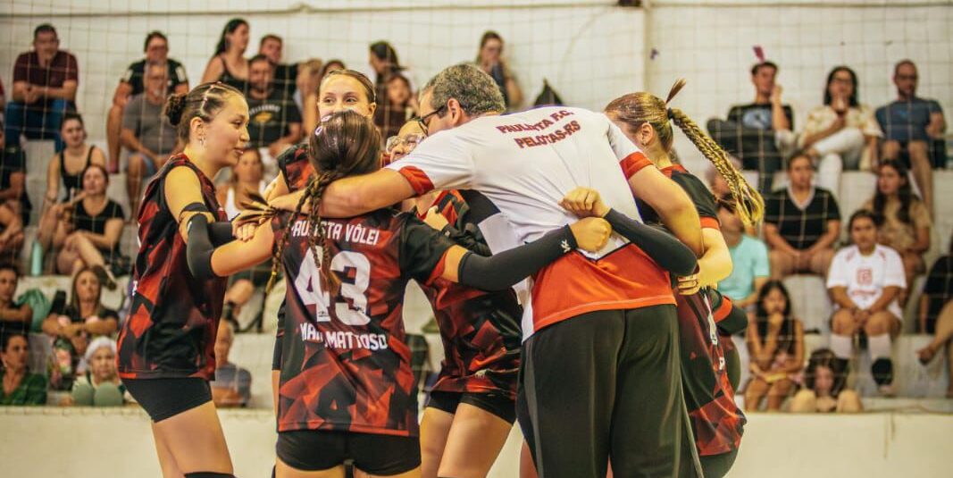 Paulista ganha protagonismo também no voleibol Paulista ganha protagonismo também no voleibol